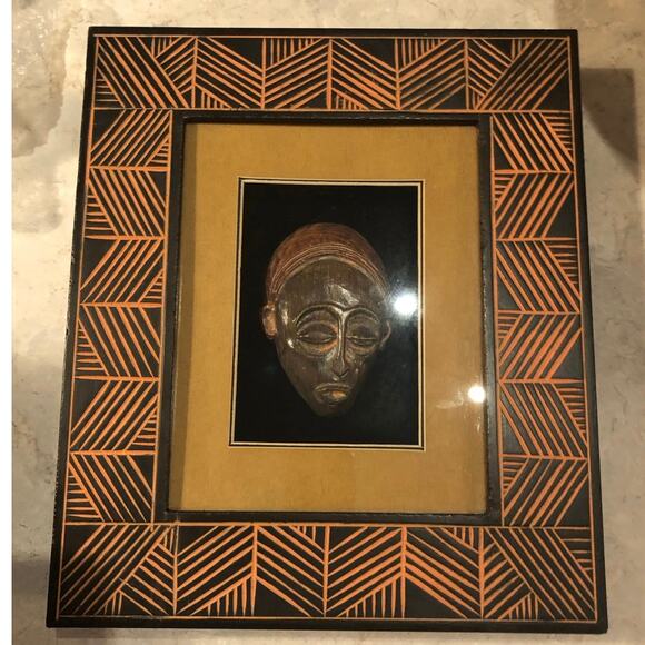 Vintage African Tribal Mask Wooden Shadow Box Black Velvet 3D Abstract Design - Picture 1 of 6